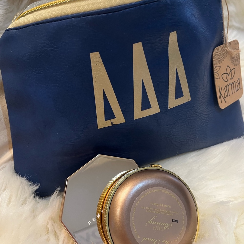 Tri-Delt Cosmetic Navy Bag ΔΔΔ Sorioty licensed